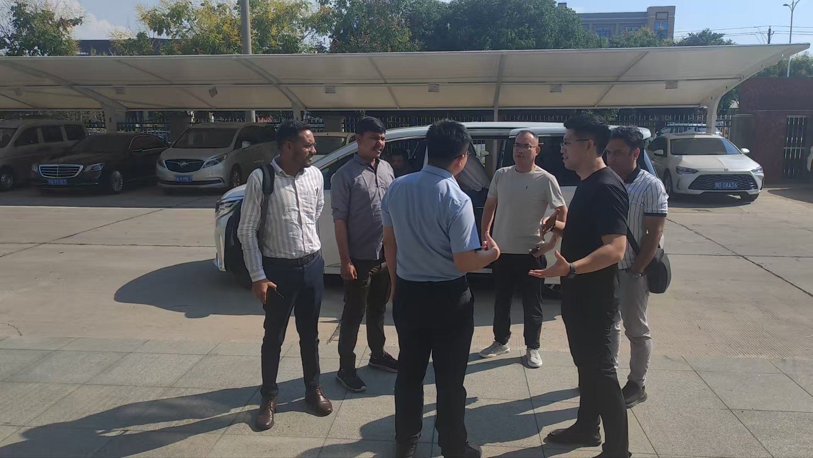 Indian Clients Favor Luzhongbao, Manhole Cover Products Sell Well in Overseas Markets