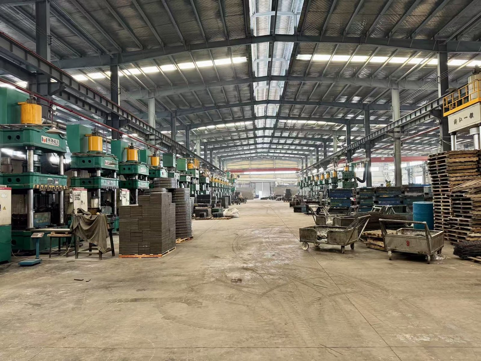 لماذا يختار الجميع شبكة لوزهونغباو المصنوعة من الحديد المطاوع (غطاء الخندق)؟